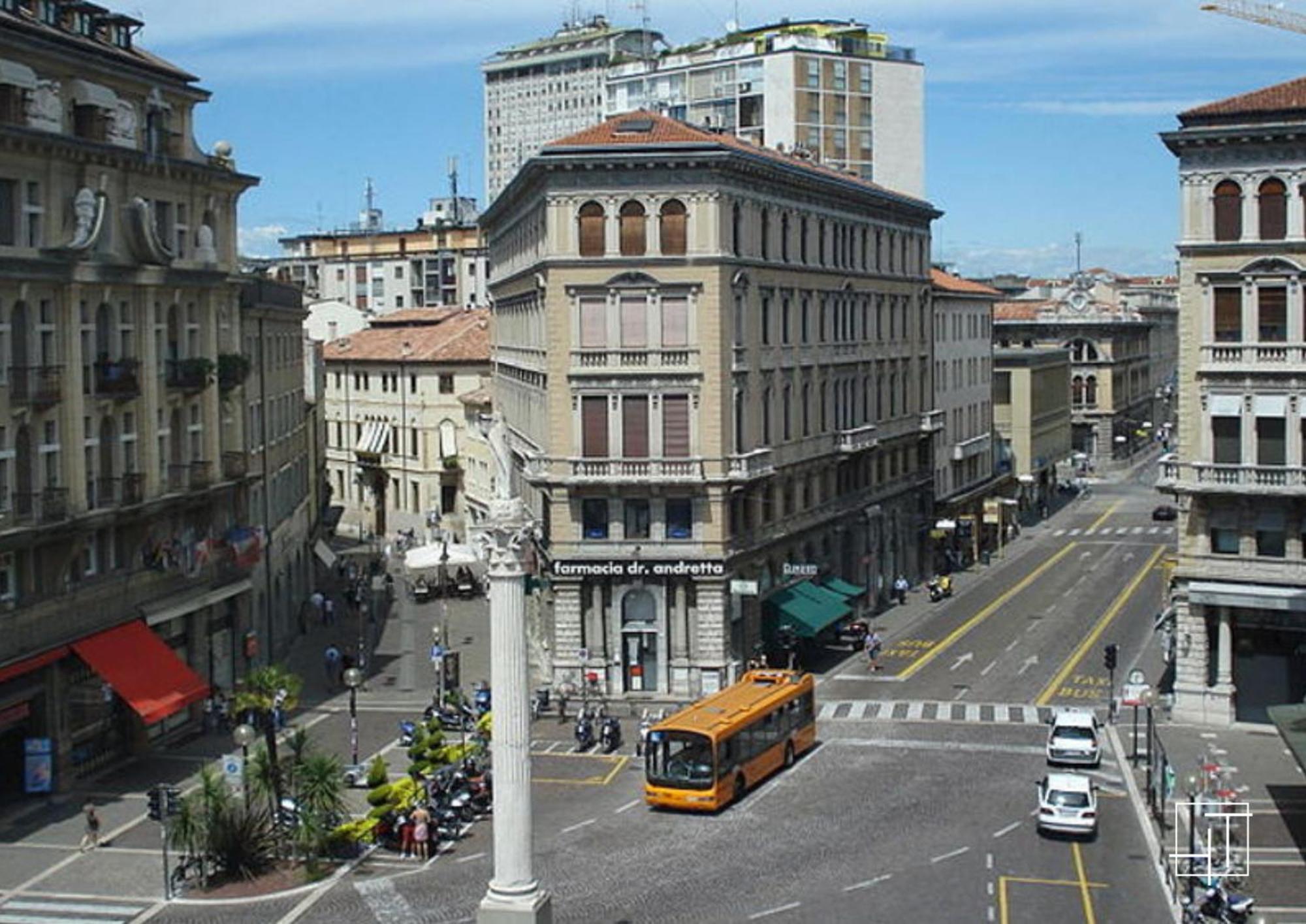 Ht - Casa Del Poeta Nel Cuore Di Apartment